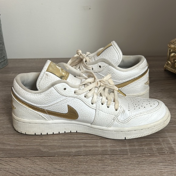 Air Jordan 1 Low - Picture 4 of 4